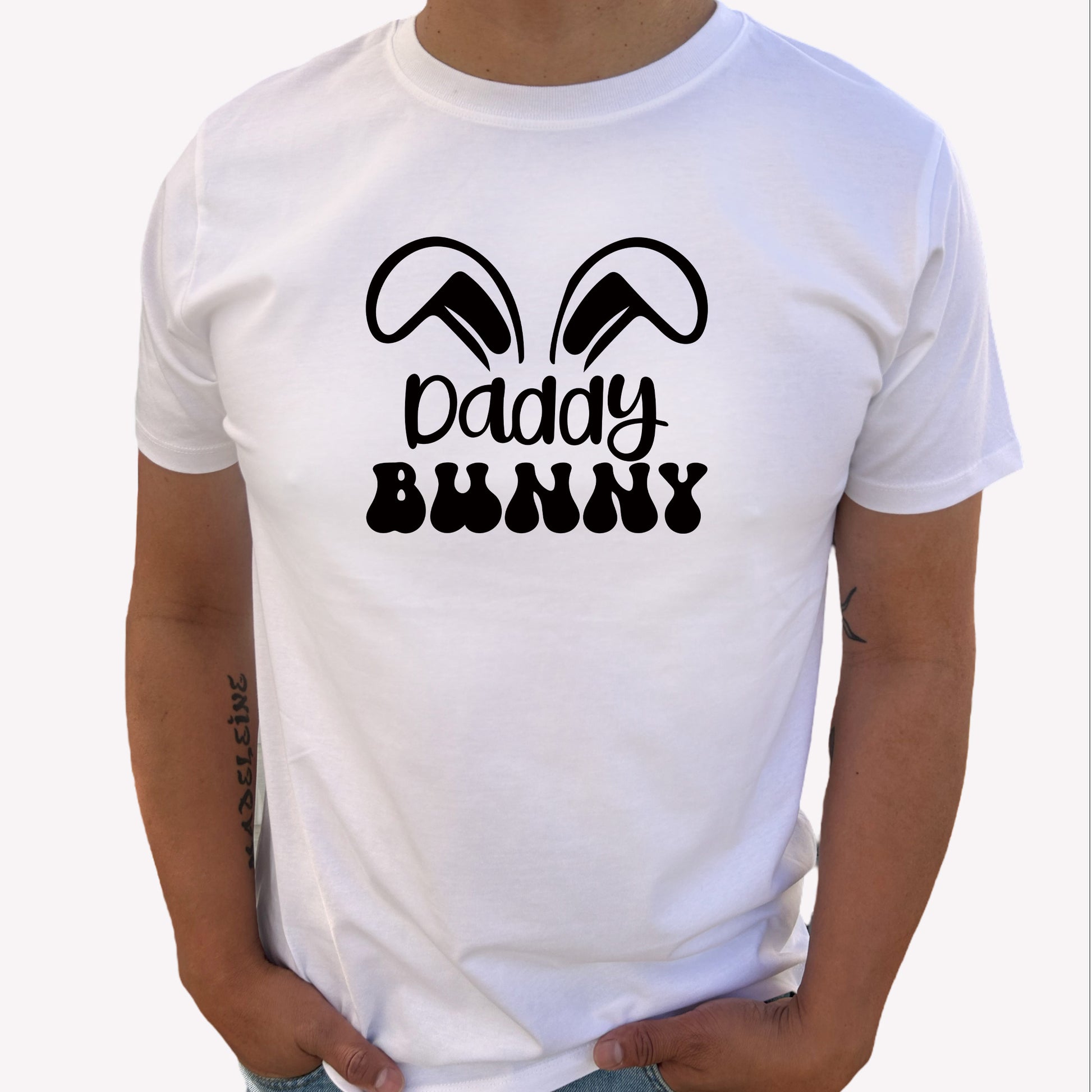 Cool Daddy Bunny T-shirt – För Den Trendiga Pappan-Lovely Text