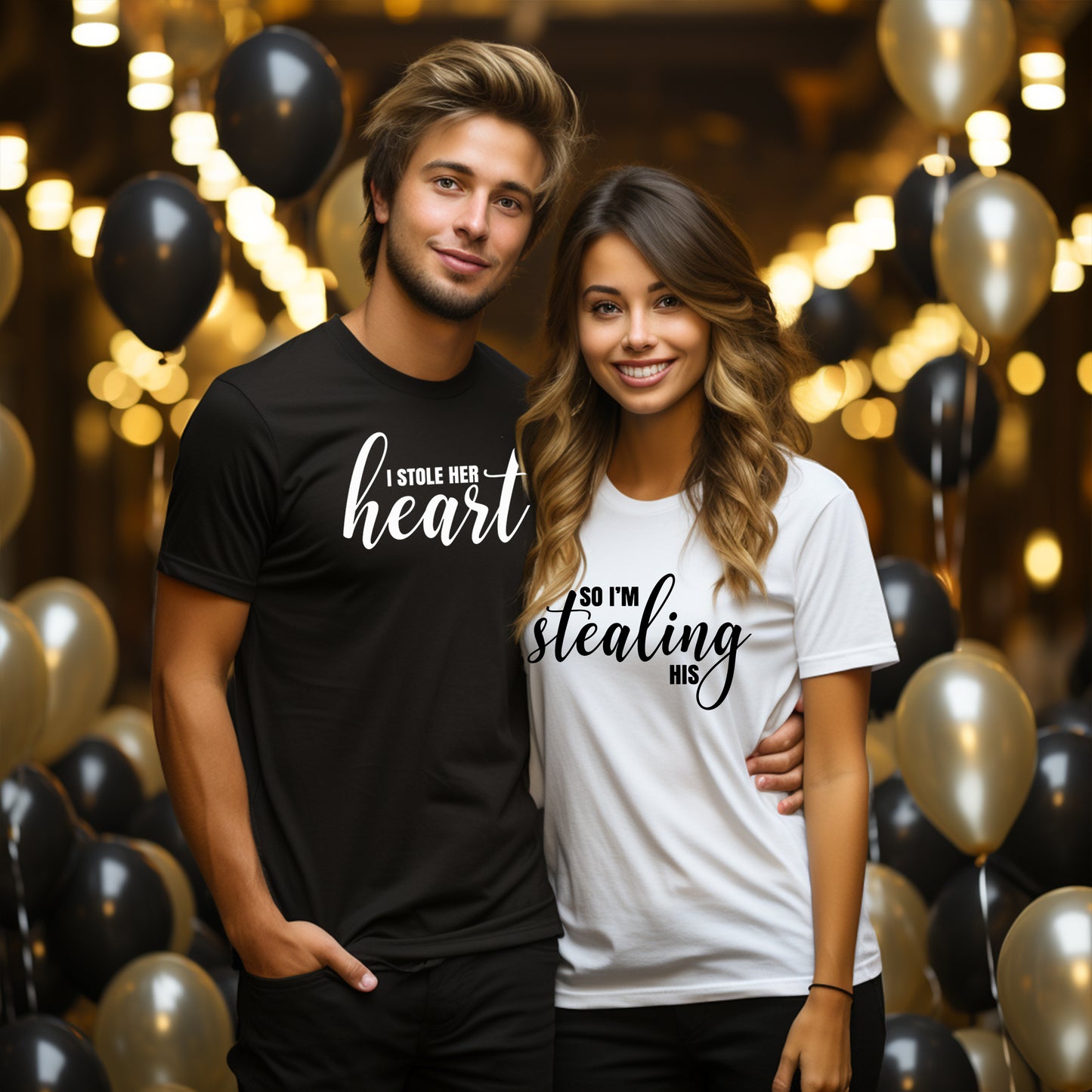 I Stole Her Heart & So I’m Stealing His – T-shirts för Par-Lovely Text