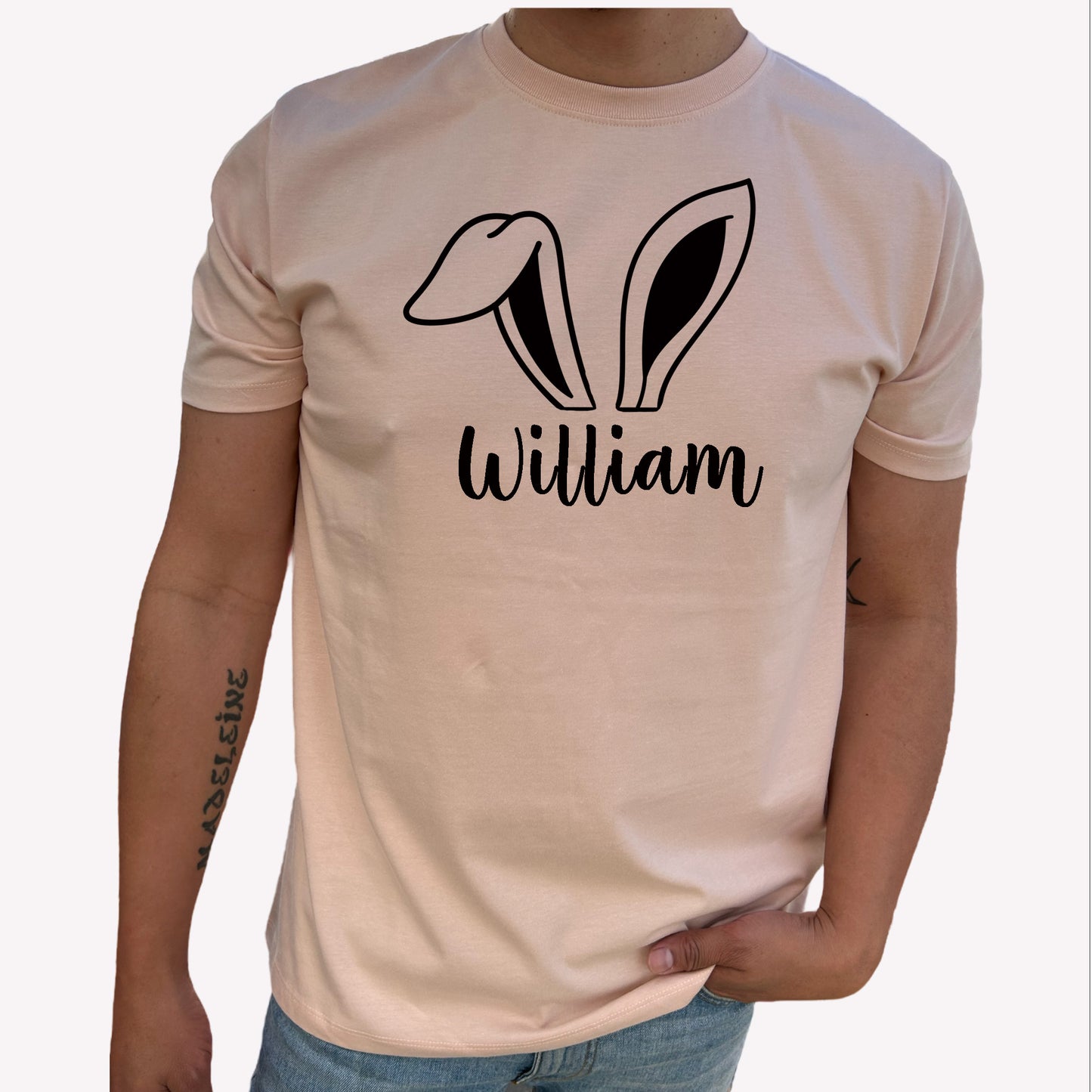 Stilsäkra Kaninöron T-shirt med Personligt Namn för Honom-Lovely Text