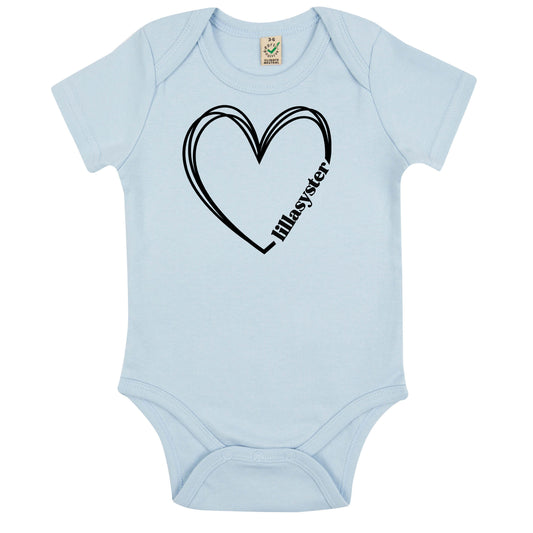 Lillasyster Hjärta Babybody Nyfödd-Lovely Text