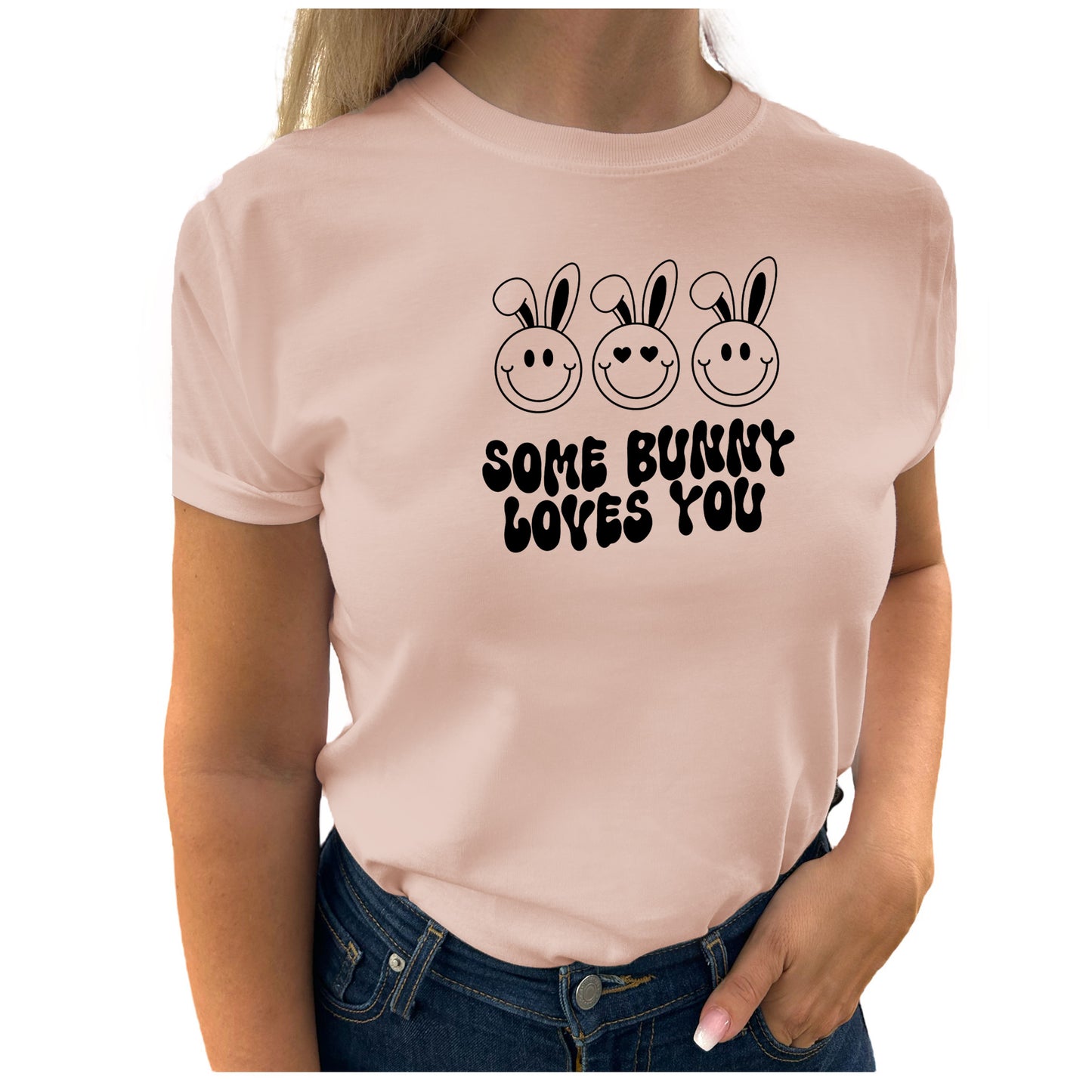 Söt och Kramig T-shirt: Some Bunny Loves You-Lovely Text