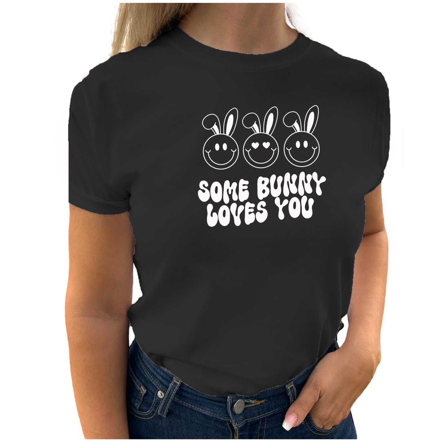 Söt och Kramig T-shirt: Some Bunny Loves You-Lovely Text