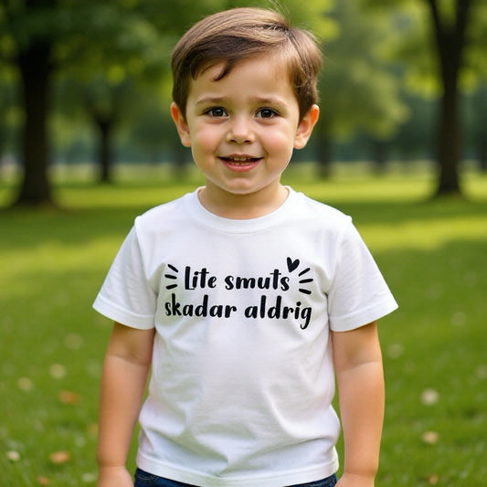 Lite smuts skadar aldrig – T-shirt barn