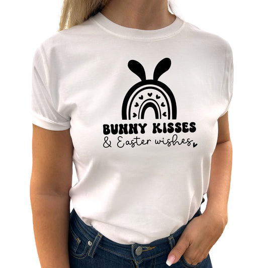 Bunny Kisses And Easter Wishes Påsk T-shirt