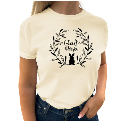 Fira Påsk med stil - Krans med Glad Påsk T-shirt