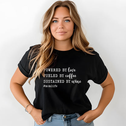 #MomLife T-shirt – Kaffe, Kärlek & Vin