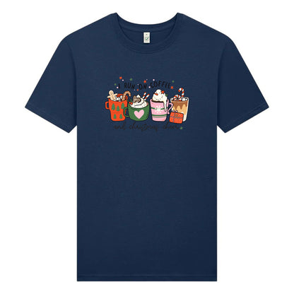 I Run On Coffee & Christmas Cheer – Jul T-shirt för Kaffeälskare